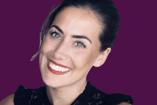 Loïs paarse achtergrond.png